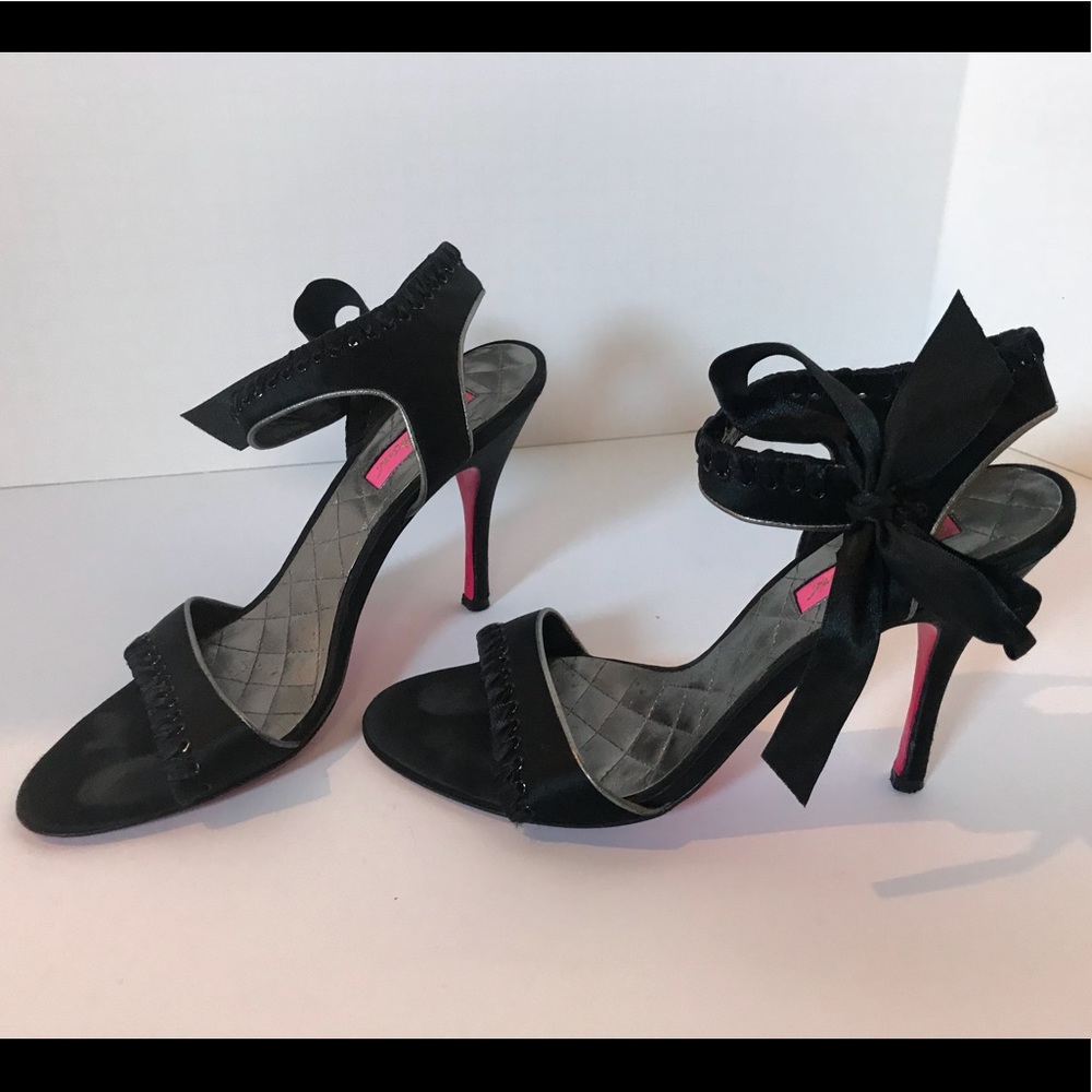 Preloved BETSEY Johnson Satin Heels